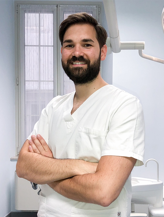 dentista stefan marjanovic